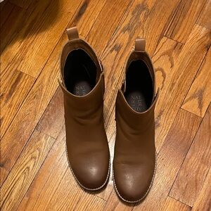 Naturalizer Women's Tan Ankle Booties